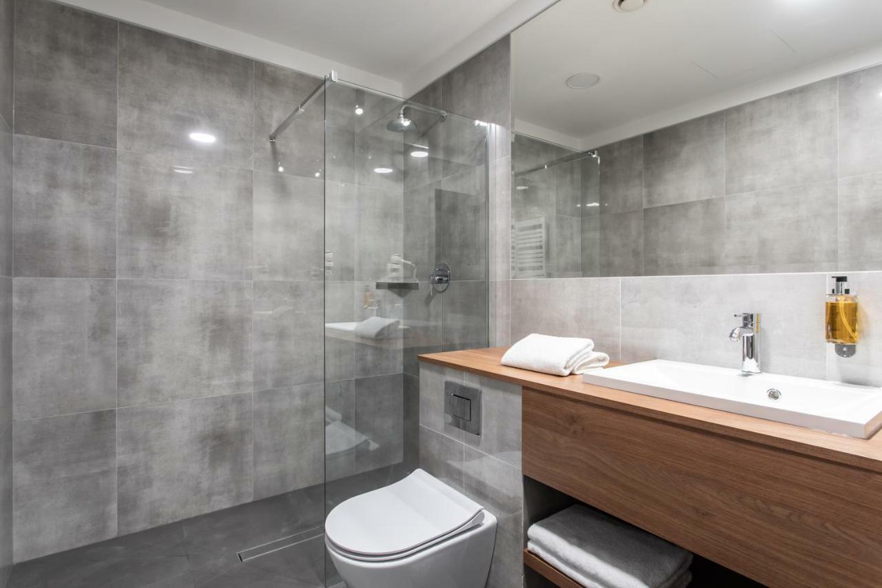 Jakubowy Hotel Гдиня Екстер'єр фото
